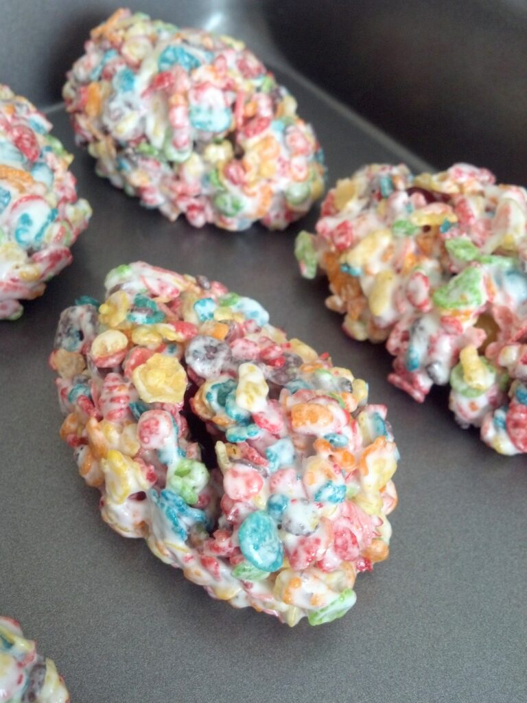 Fruity Pebble Surprise Egg Treats - Easy Easter Ideas | Baubles + Bubbles